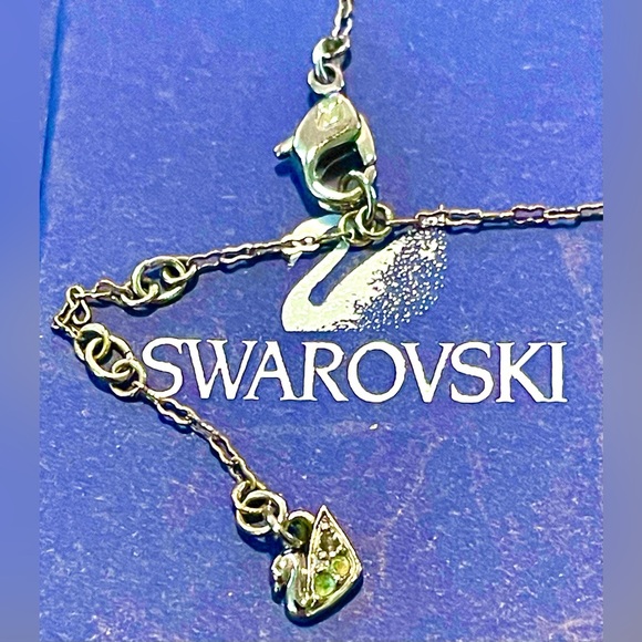 Swarovski Red Heart Crystal Necklace Mid-2000s w/ Original Box, Rhodium Chain - Picture 8 of 10